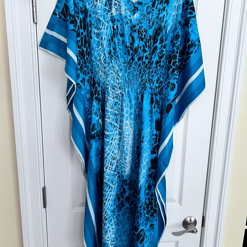 Ladies Size XS "DC" Blue and Black Patterned Apparel GUC ❤️